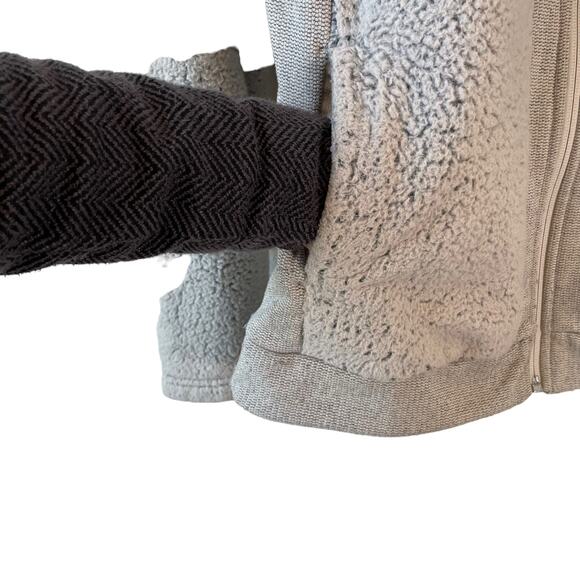 THE NORTH FACE Women's Furry Fleece Full Zip Jacket Gray Small Gorpcore Outdoor - Picture 6 of 11